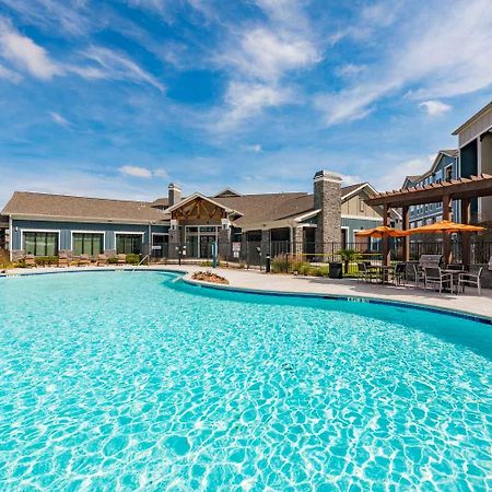 Spacious Furnished Resort Style Apartments Tomball Exterior foto